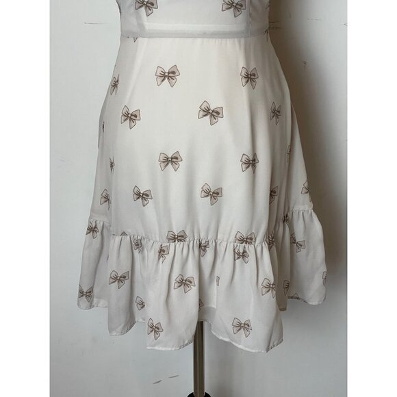 BB Dakota Revolve White Fit And Flare Mini Dress With‎ Gray Bow Print Size 0 - Picture 6 of 14